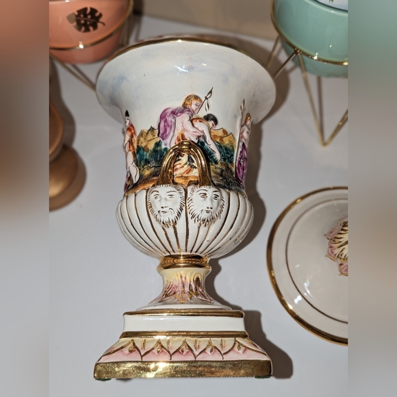 RARE Capodimonte Keramos Hand Painted Italian Porcelain Urn w/ Lid - Picture 6 of 13